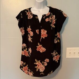 41 Hawthorn Black Floral Blouse